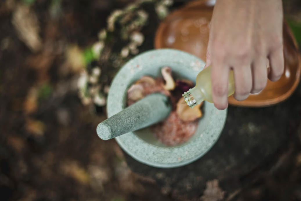 Incense and Essential Oils: A Complete Guide to Meditation Aromas