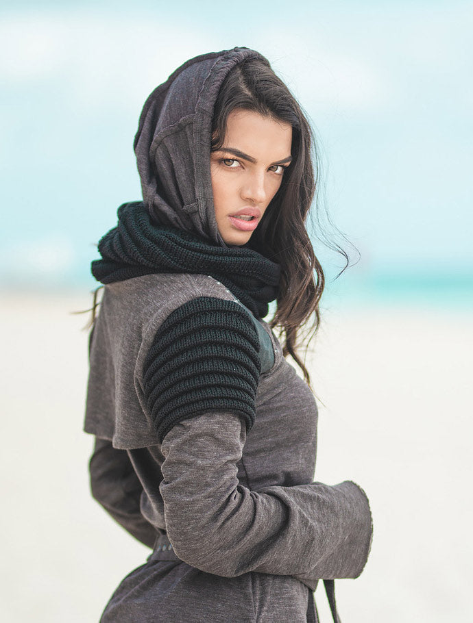 Armadillo Crop Sweater - Psylo Fashion