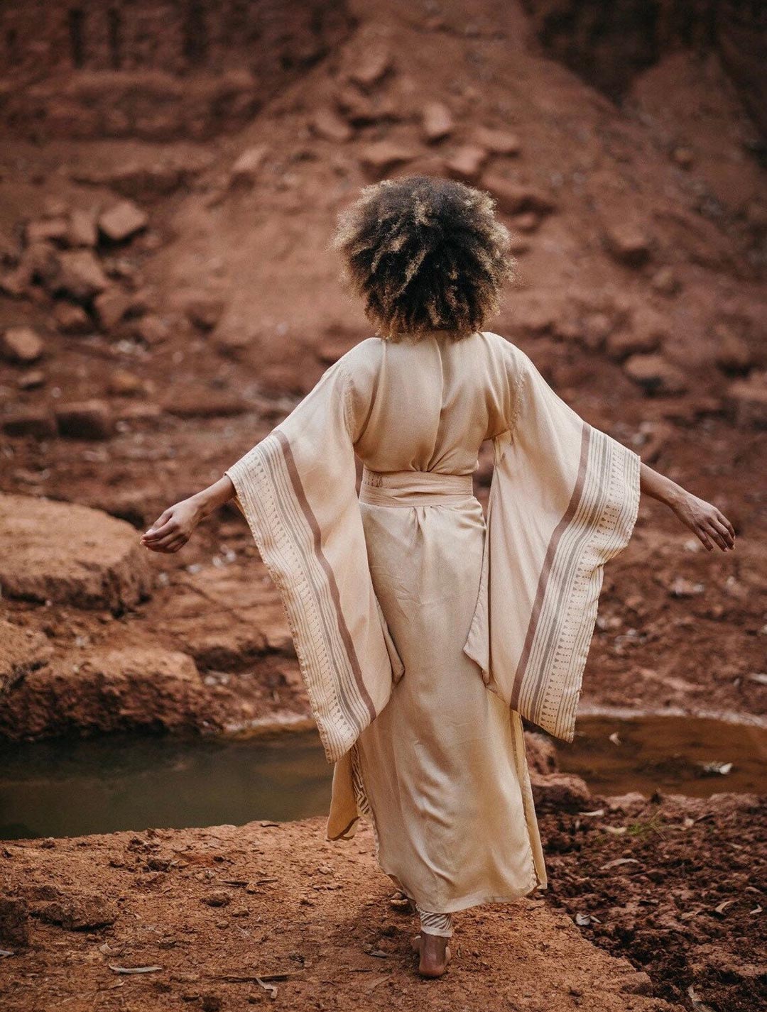 Alekai-2023-Kimono-Ra-Dress-Golden-1