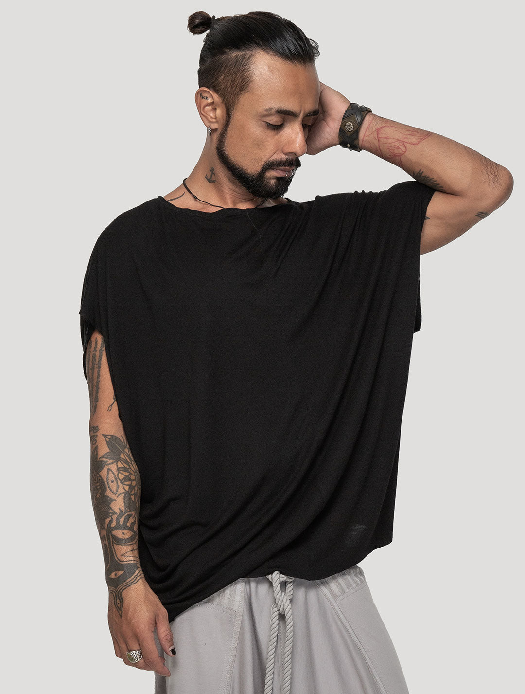 Black 'Dragonfly' Sleeveless Baggy Tee - Psylo Fashion