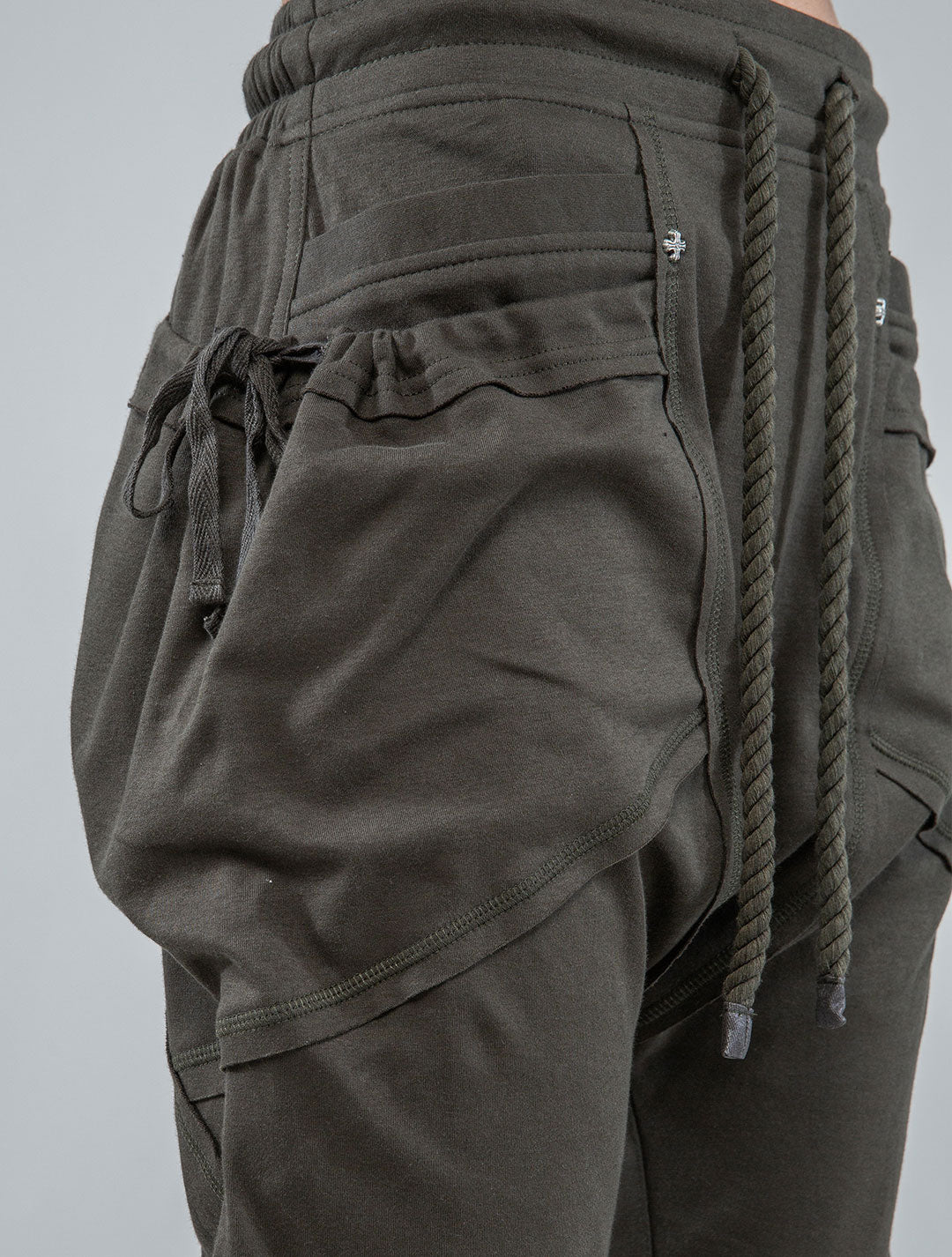Dystopia 3/4 Pants