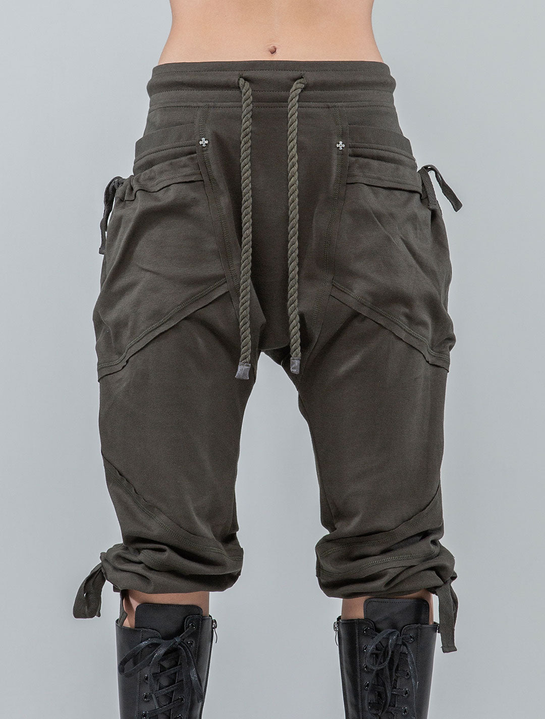 Dystopia 3/4 Pants