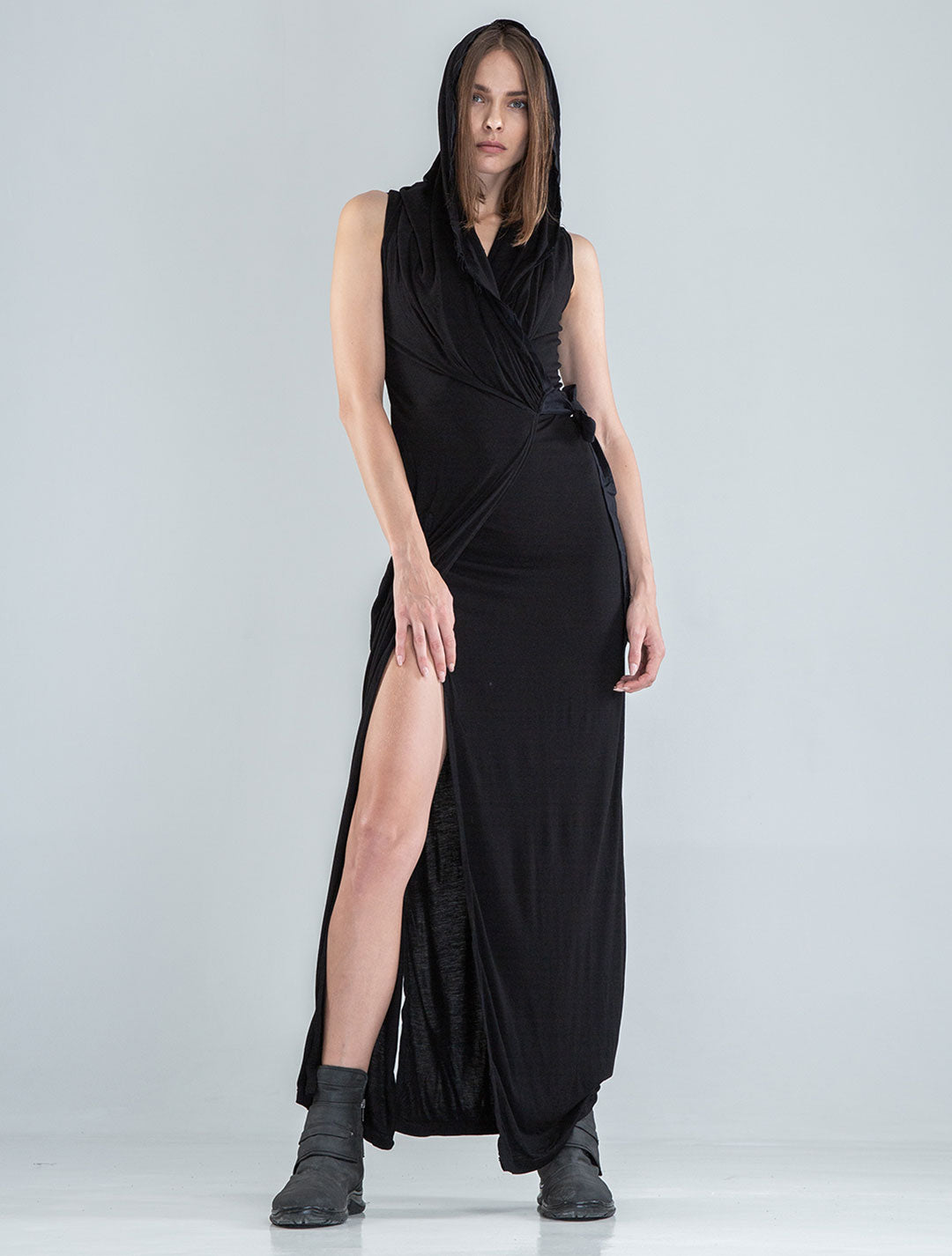 Black 'Sorcerer' Hooded Maxi Dress - Psylo Fashion
