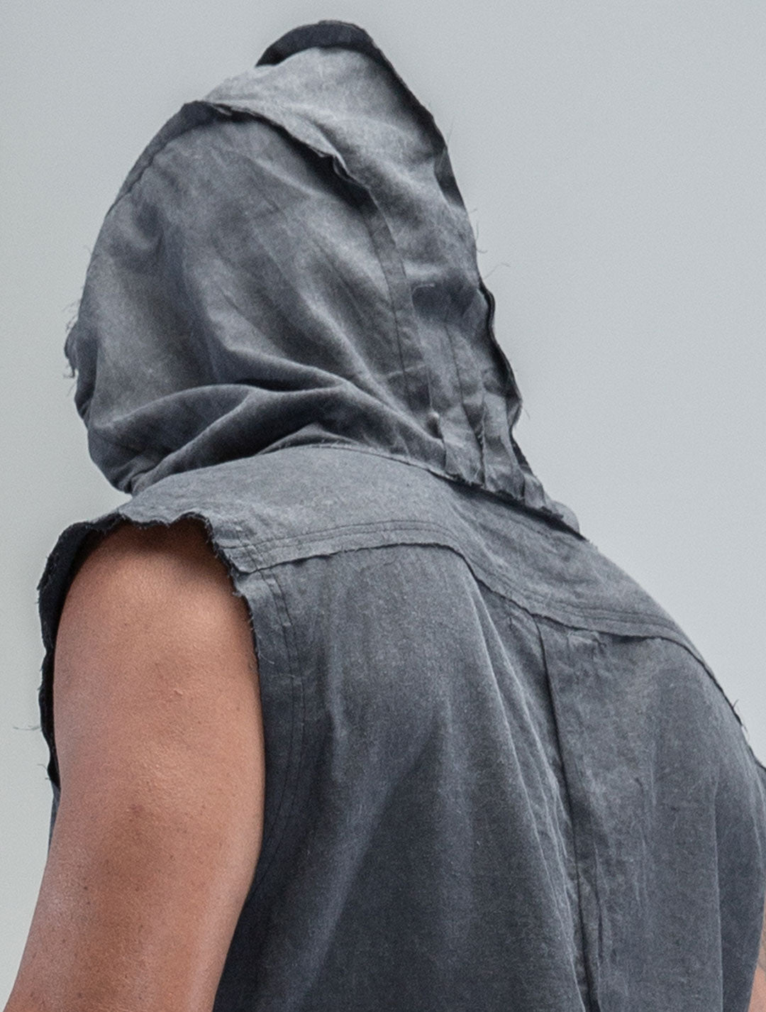 'Lynx' Hooded Sleeveless Buttoned Shirt - Psylo Fashion
