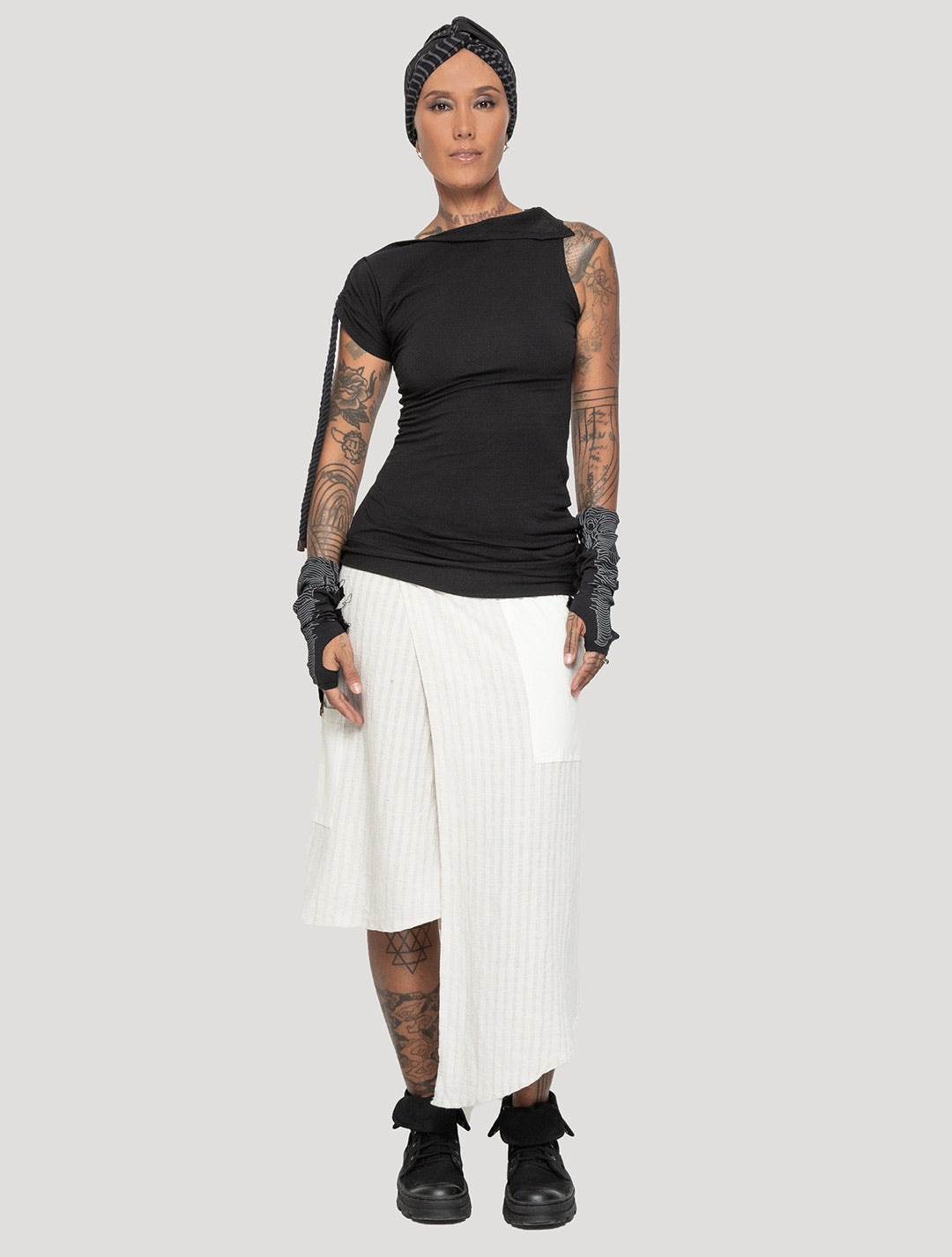Black Medusa Tie Top - Psylo Fashion