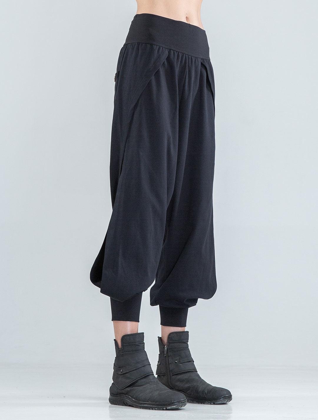 Rafflesia Harem Pants - Psylo Fashion