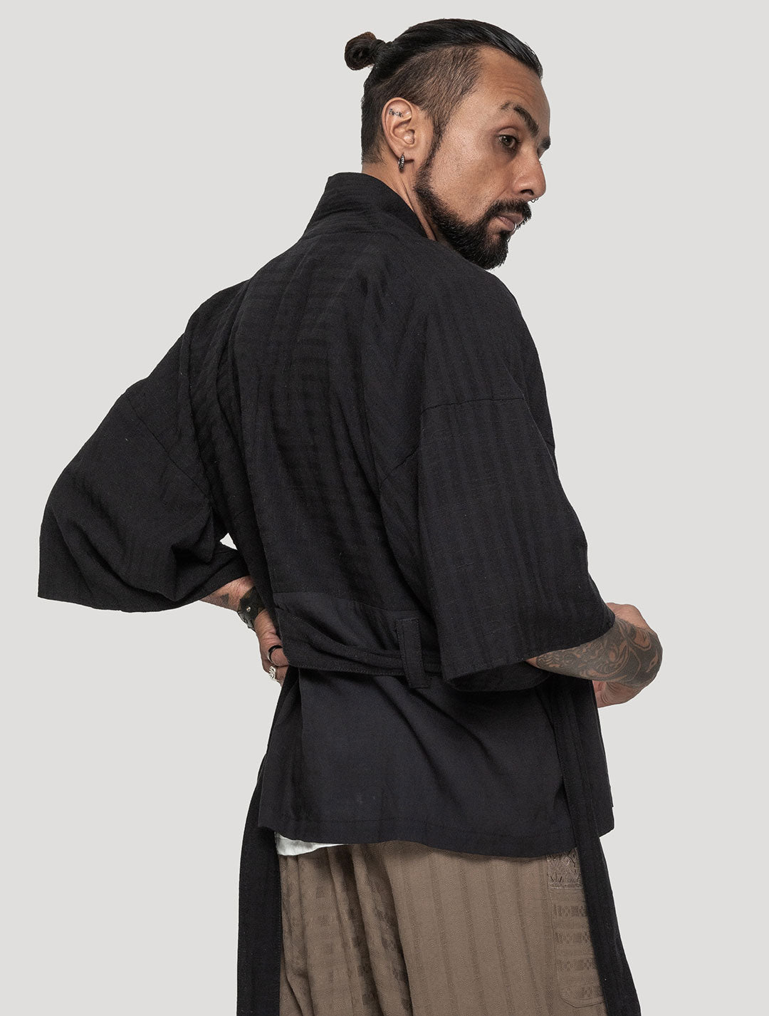 Black 'Taiji' Striped, Cropped & Belted Linen Kimono - Psylo Fashion