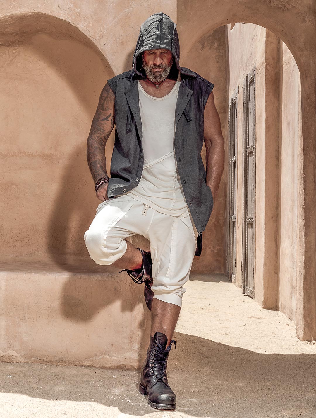 'Lynx' Hooded Sleeveless Buttoned Shirt - Psylo Fashion