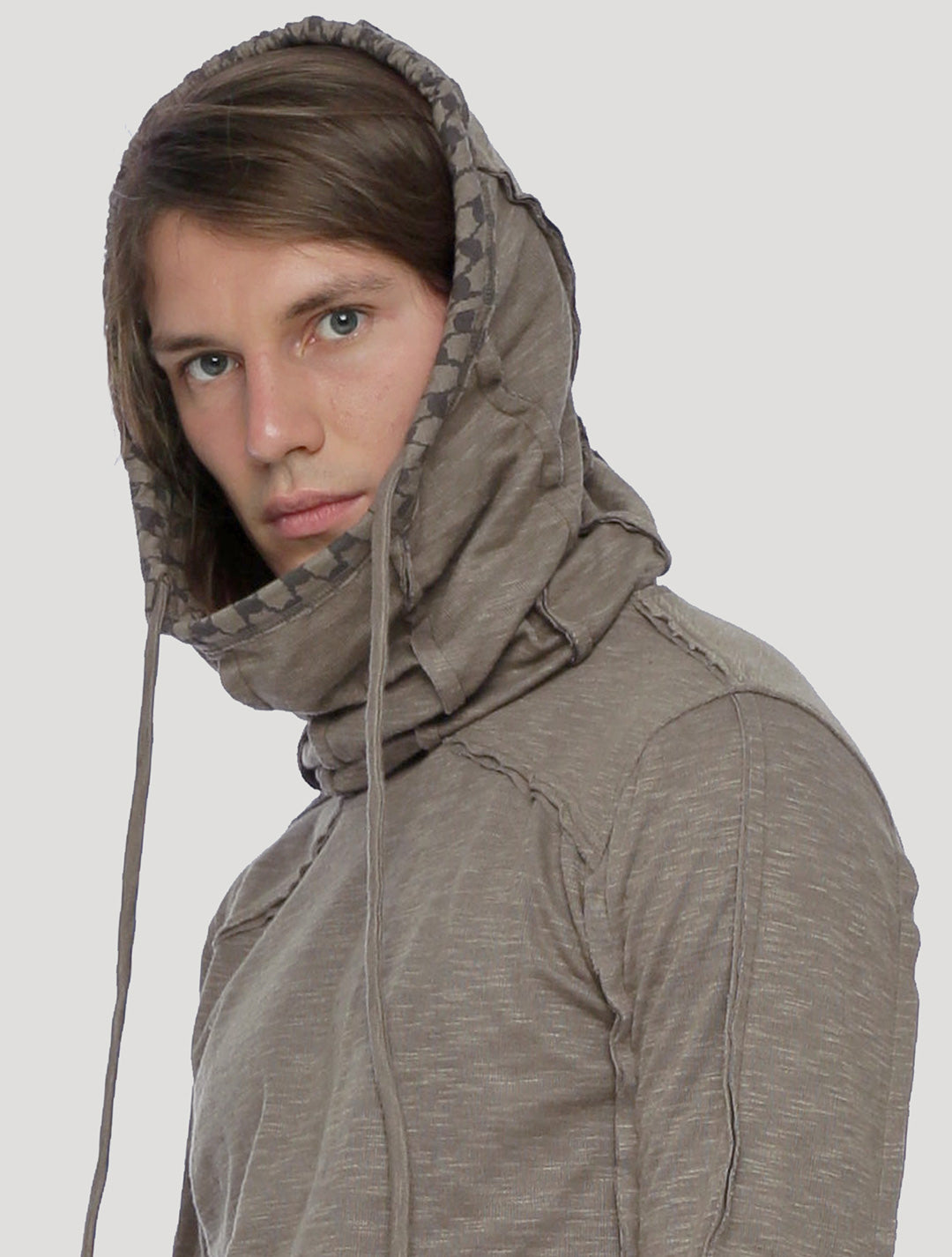 Kafiya Hooded Jumper - Psylo Fashion