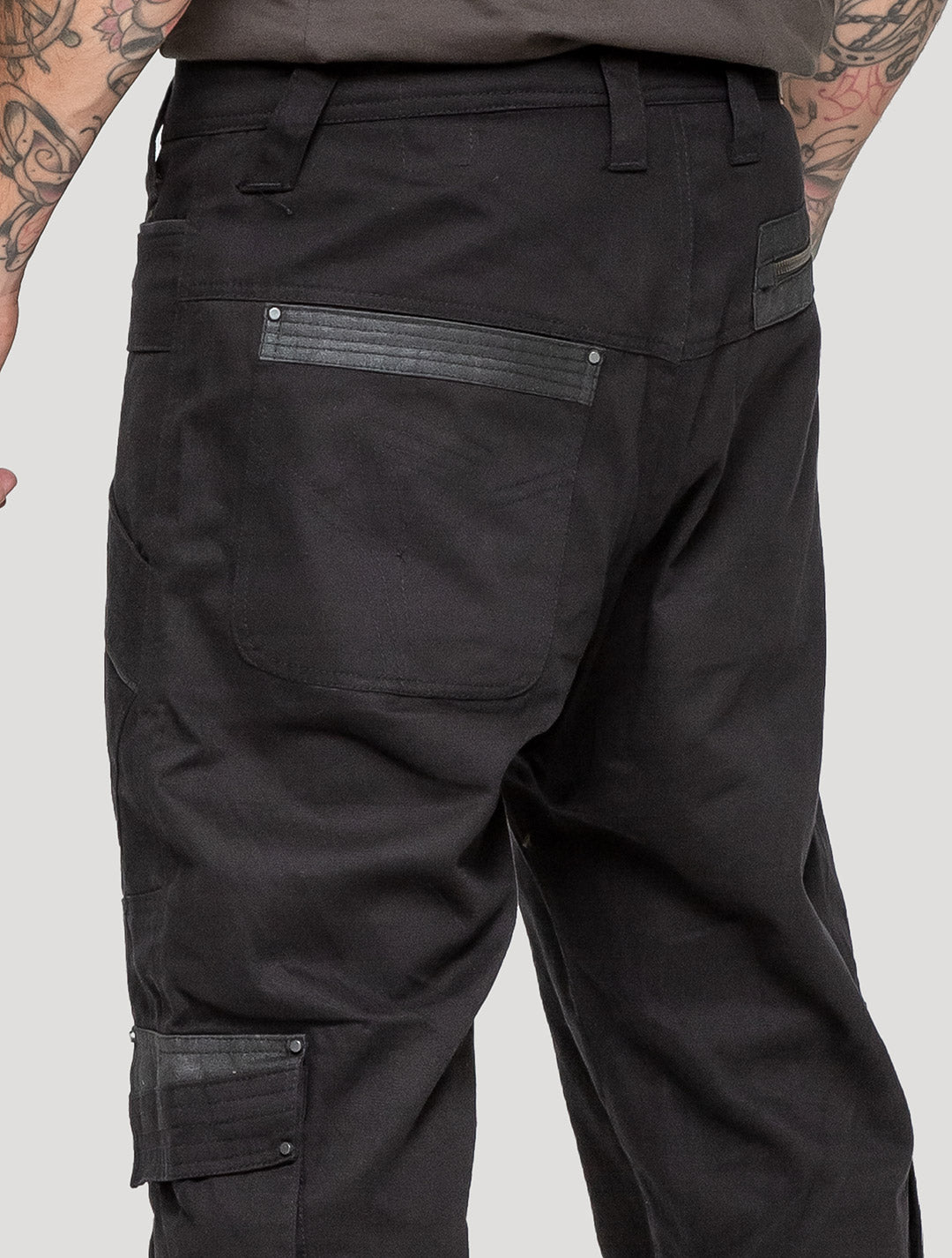 "Ornament Rmx" Black Cargo Pants - Psylo Fashion