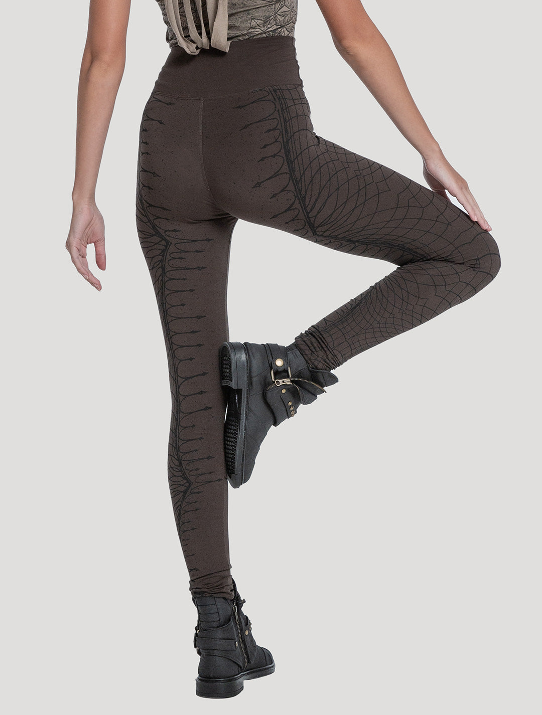 green olive 'Vortex' High-Waist Leggings by Psylo Fashion