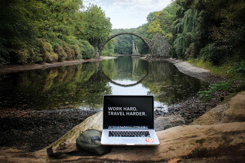 Digital-nomadism-and-boho-tech