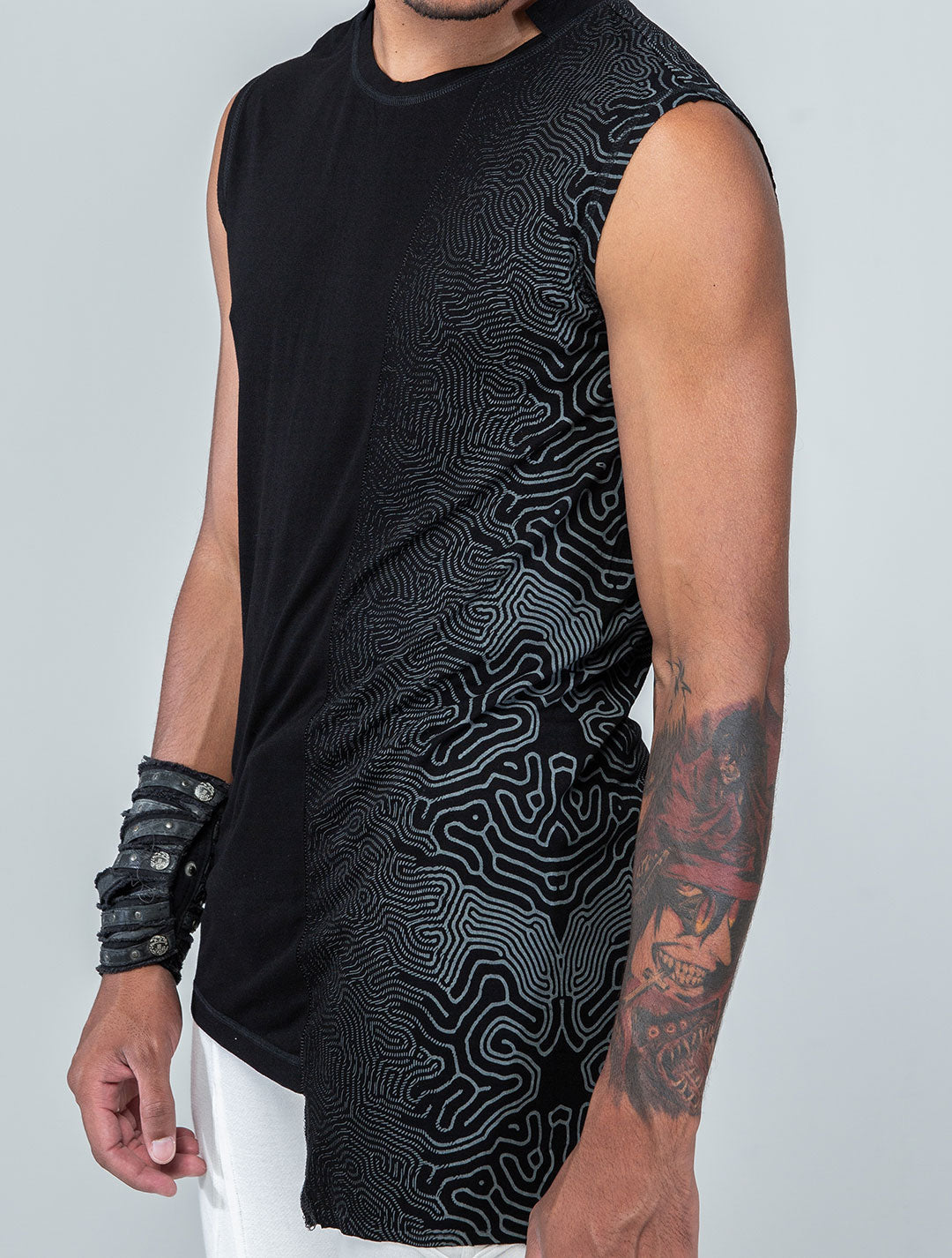 Aya Sleeveless Tee