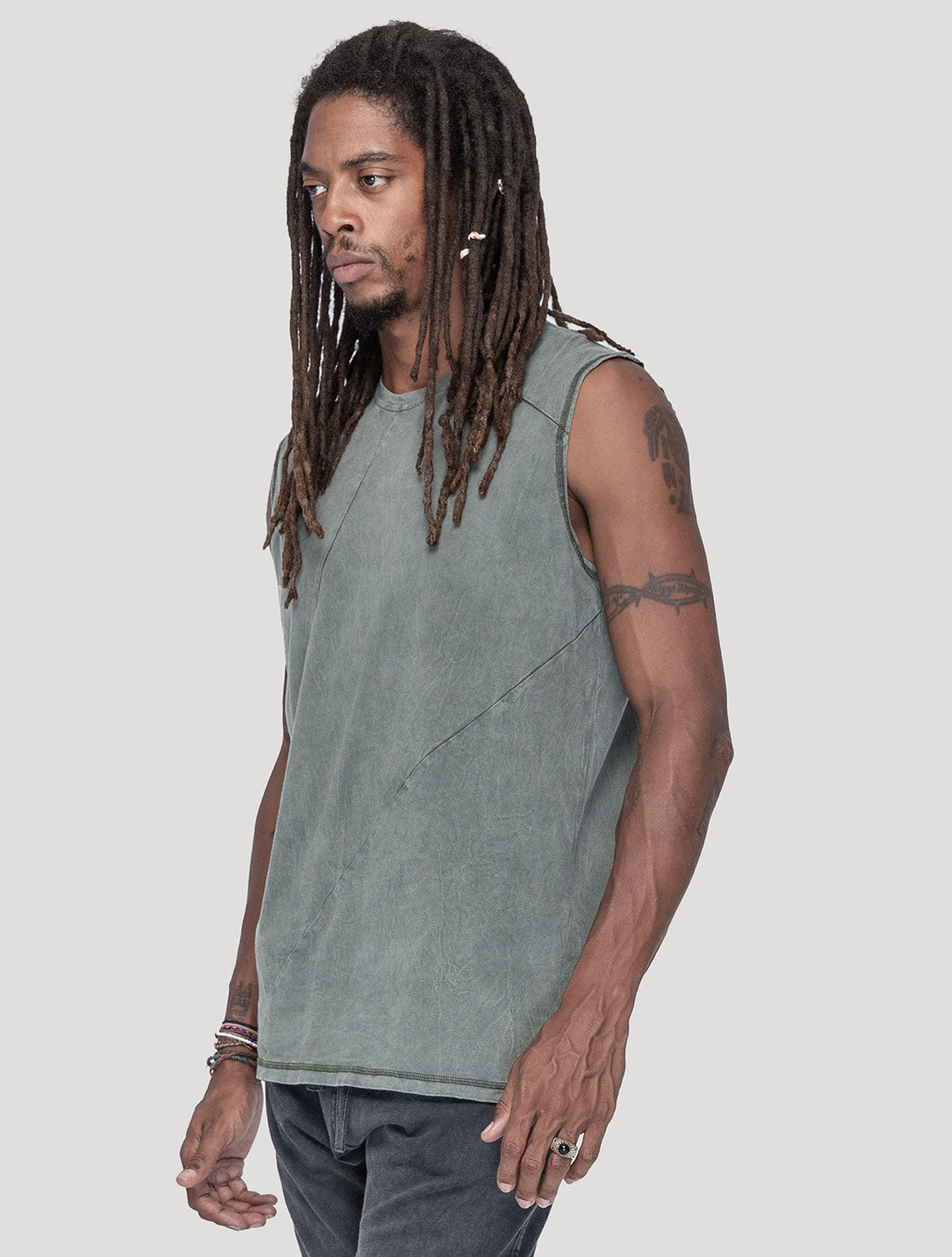 'Fastback' 100% Organic Cotton Sleeveless Tee - Psylo Fashion