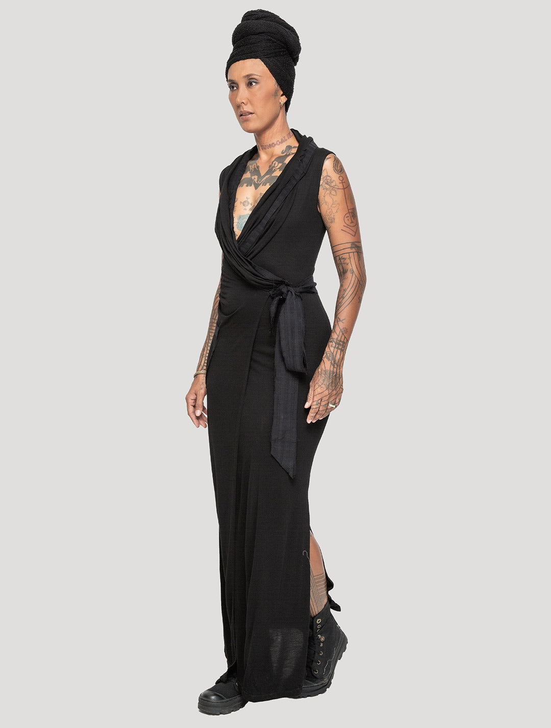 Black 'Sorcerer' Hooded Maxi Dress - Psylo Fashion