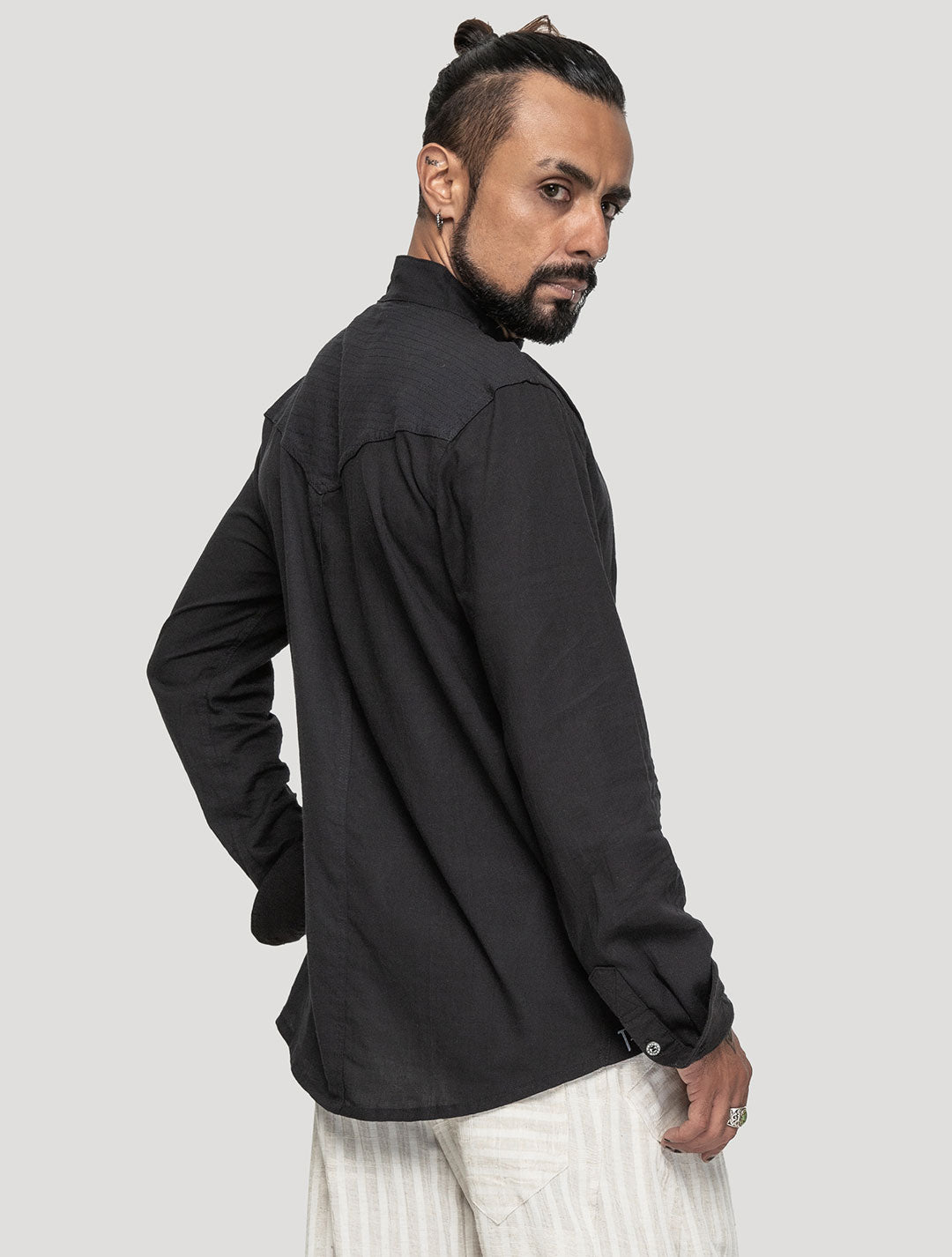 Black 'Tyr RMX' Long Sleeves Shirt - Psylo Fashion