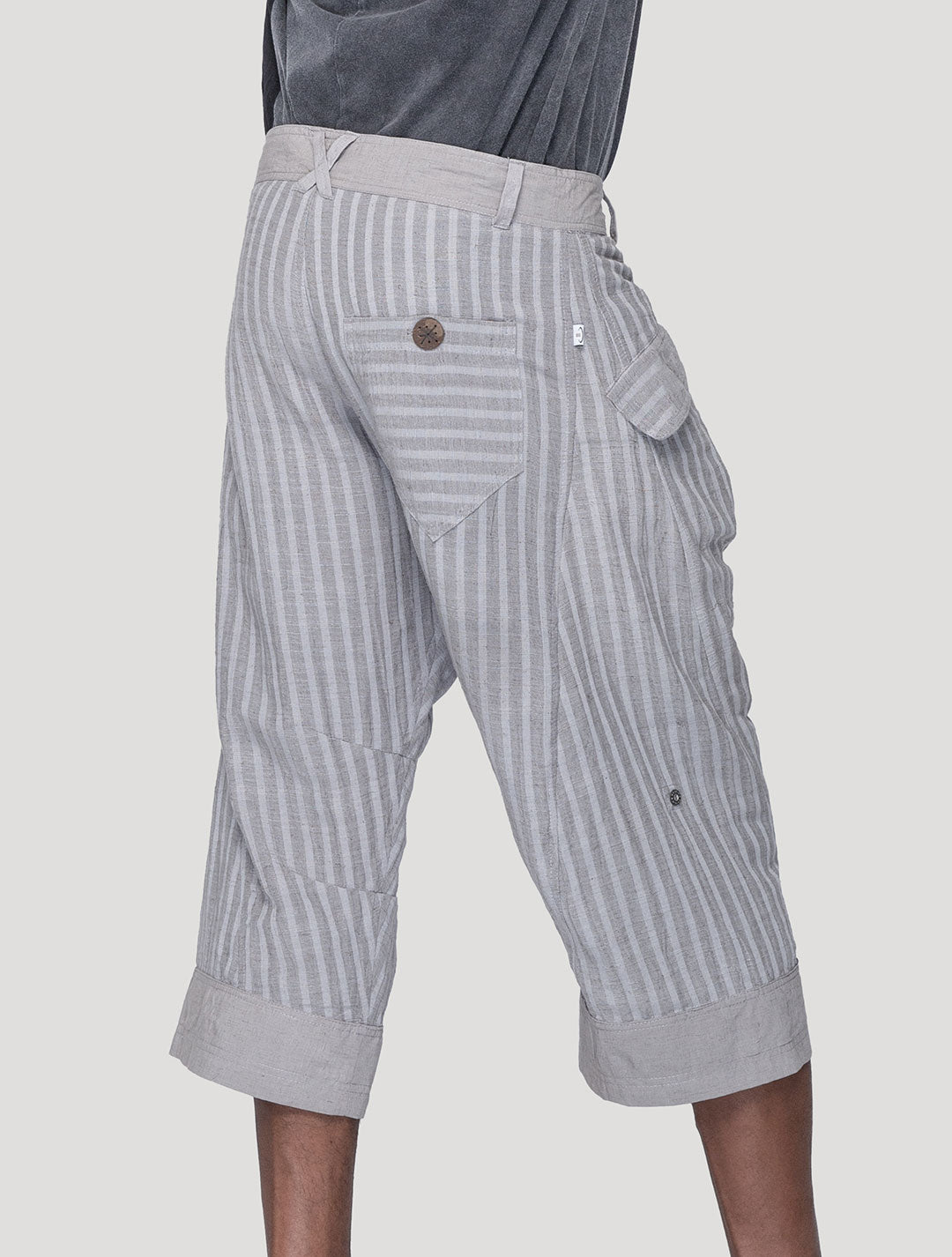 Concrete 'Taiji' Striped Linen ¾ Pants - Psylo Fashion