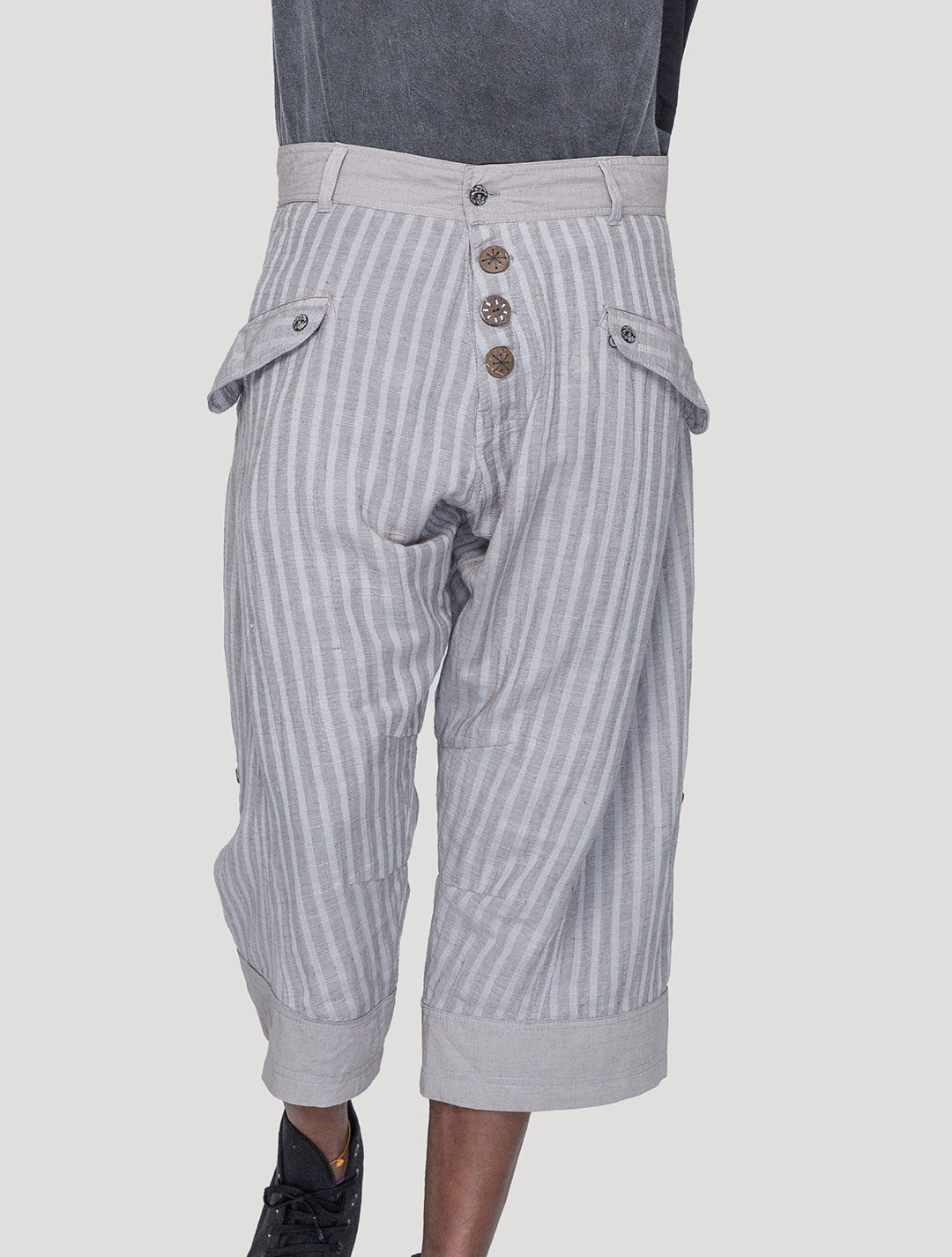 Concrete 'Taiji' Striped Linen ¾ Pants - Psylo Fashion