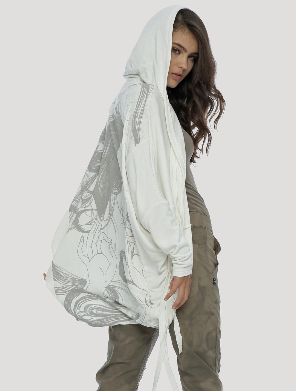'Geisha' Unisex Hooded Kimono - inspired by Japanese art – Psylo